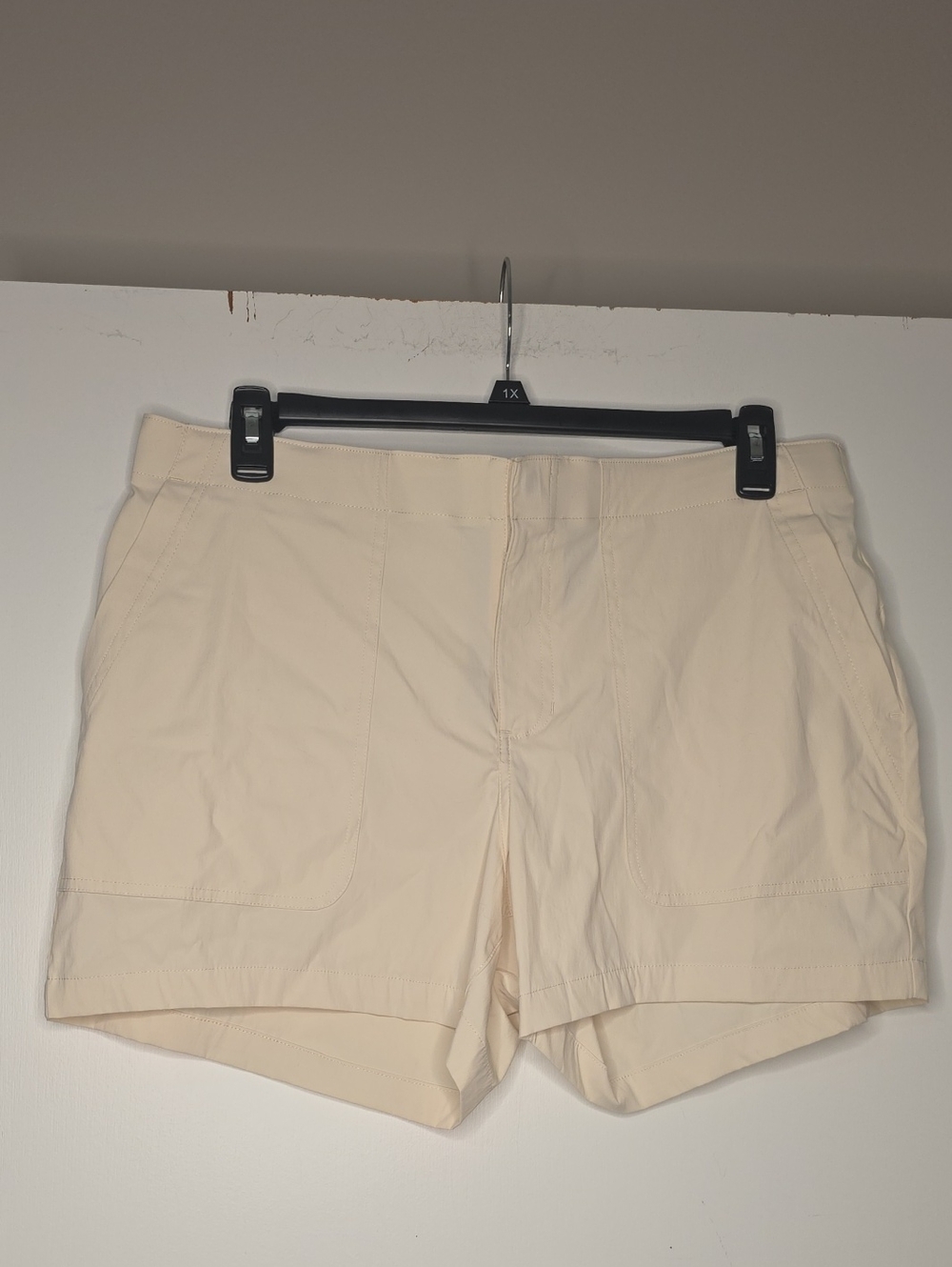 Eddie Bauer Women's Soft Cream Utility Shorts